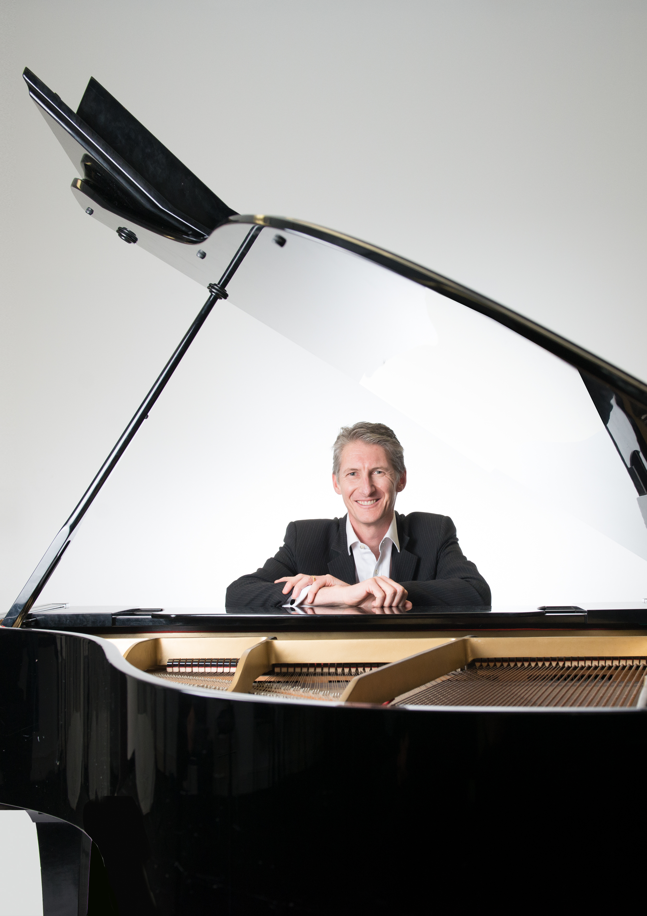 Craig Schneider performs The Piano Men at the Cardinia Cultural Centre